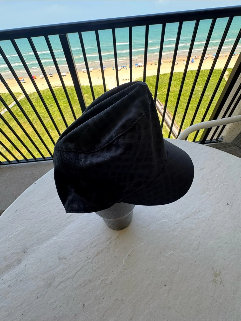 Under Armour, Black Sport Running Cap with Logo
